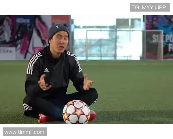 足球场上的瘦子球星如何通过独特技巧打破体型限制成为顶级球员