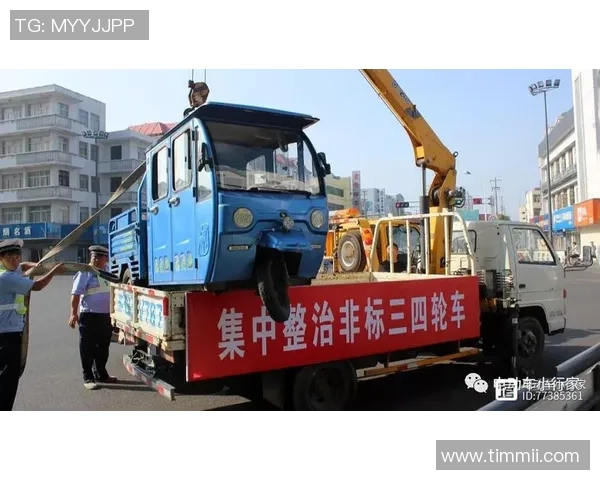 足球明星骑三轮车回乡探亲引发热议背后故事曝光